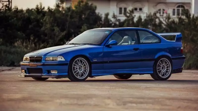 Inspirasi Modifikasi BMW E36 Coupe Tampil Racing, Pakai Mesin E46 M3!