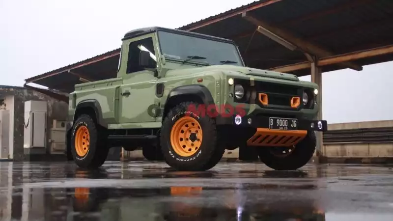 GALERI : Land Rover Defender 90 Pick Up Kahn Hasil Modifikasi Seorang Wanita Asal Bandung
