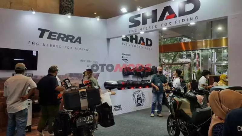 SHAD Tawarkan Diskon 15% Setiap Pembelian Boks Motor di IMOS 2022
