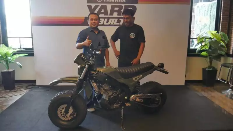 Modifikasi Kustom Yamaha XSR 155 Pakai Pelek ATV 10 Inci!